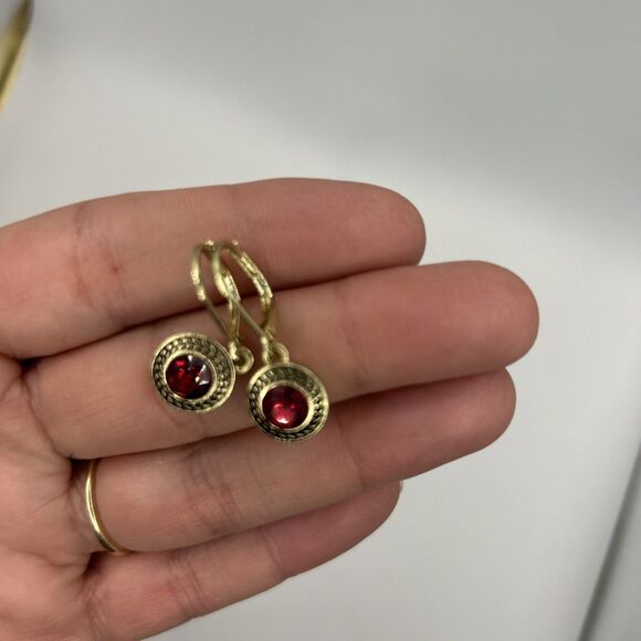 Napier Vintage Pierced Earrings Leverbacks Faux Garnet Gold Tone Round Dangle - Picture 3 of 6